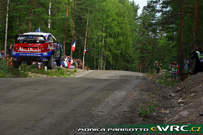 Mikko Hirvonen - Jarmo Lehtinen
59º Neste Oil Rally Finland 2009. Ford Focus RS WRC '09 (EJ-1597). Clasificado 1º.
BP Ford Abu Dhabi WRT

Del 30 de Julio al 2 de Agosto, Jyväskylä, Finlandia.
Superficie: tierra.

El Rally tenía un total de 1449.61 km de los que 345 Km divididos en 23 tramos eran especiales.

Tomaron la salida 90 equipos, finalizaron 60.

© Monica Parisotto
@
Palabras clave: ;Ford;Focus;WRC;Finlandia;2009;