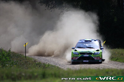 Mikko Hirvonen - Jarmo Lehtinen
59º Neste Oil Rally Finland 2009. Ford Focus RS WRC '09 (EJ-1597). Clasificado 1º.
BP Ford Abu Dhabi WRT

Del 30 de Julio al 2 de Agosto, Jyväskylä, Finlandia.
Superficie: tierra.

El Rally tenía un total de 1449.61 km de los que 345 Km divididos en 23 tramos eran especiales.

Tomaron la salida 90 equipos, finalizaron 60.

© Petr Eliáš
@
Palabras clave: ;Ford;Focus;WRC;Finlandia;2009