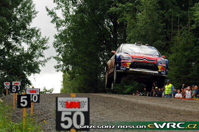 Sébastien Loeb - Daniel Elena
59º Neste Oil Rally Finland 2009. Citroën C4 WRC (734 EGZ 78). Clasificado 2º.
Citroën Total WRT

Del 30 de Julio al 2 de Agosto, Jyväskylä, Finlandia.
Superficie: tierra.

El Rally tenía un total de 1449.61 km de los que 345 Km divididos en 23 tramos eran especiales.

Tomaron la salida 90 equipos, finalizaron 60.

© Greg Roslon
@
Palabras clave: Sebastien_Loeb;Citroen;WRC;Finlandia;2009;