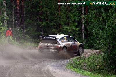 Dani Sordo - Marc Martí
59º Neste Oil Rally Finland 2009. Citroën C4 WRC (454 EMX 78). Clasificado 4º.
Citroën Total WRT

Del 30 de Julio al 2 de Agosto, Jyväskylä, Finlandia.
Superficie: tierra.

El Rally tenía un total de 1449.61 km de los que 345 Km divididos en 23 tramos eran especiales.

Tomaron la salida 90 equipos, finalizaron 60.

© Petr Eliáš
@
Palabras clave: ;Citroen;WRC;Finlandia;2009