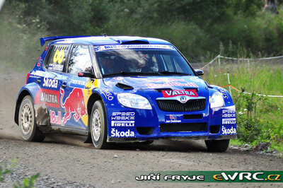 Juho Hänninen - Mikko Markkula
59º Neste Oil Rally Finland 2009. Skoda Fabia S2000 (KI-207-BZ). Clasificado 10º.

Del 30 de Julio al 2 de Agosto, Jyväskylä, Finlandia.
Superficie: tierra.

El Rally tenía un total de 1449.61 km de los que 345 Km divididos en 23 tramos eran especiales.

Tomaron la salida 90 equipos, finalizaron 60.

© Jirí Fryje
@
Palabras clave: Skoda;Fabia;Finlandia;2009