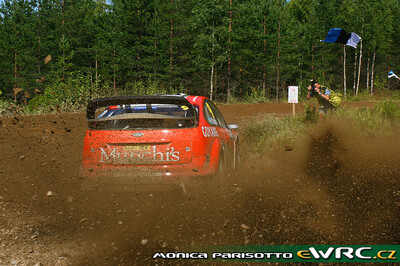Federico Villagra - Jorge Perez Companc
59º Neste Oil Rally Finland 2009. Ford Focus RS WRC '08 (EU07 SUF). Clasificado 11º.
Munchi's Ford WRT

Del 30 de Julio al 2 de Agosto, Jyväskylä, Finlandia.
Superficie: tierra.

El Rally tenía un total de 1449.61 km de los que 345 Km divididos en 23 tramos eran especiales.

Tomaron la salida 90 equipos, finalizaron 60.

© Monica Parisotto
@
Palabras clave: Ford;Focus;WRC;Finlandia;2009