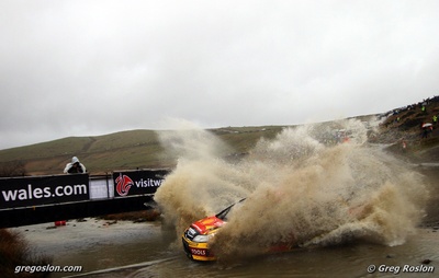 Petter Solberg - Chris Patterson
66º Wales Rally GB 2010. Citröen C4 WRC (AP-607-AM). Clasificado 2º.

Del 10 al 14 de Noviembre, Cardiff.
Superficie: tierra.

El Rally teni­a un total de 1598.74 km de los que 344.66 km divididos en 3 etapas y 20 tramos eran cronometrados.

Se inscribieron 63 equipos, tomaron la salida 61, finalizaron 45.

© Greg Roslon
@
@
Palabras clave: Petter_Solberg;Citroen;WRC;Gran_Bretaña;2010