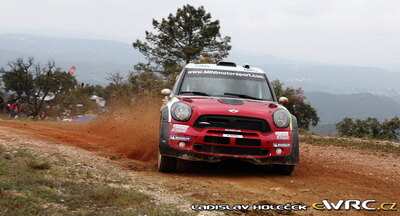 Dani Sordo - Carlos del Barrio
46º Vodafone Rally de Portugal 2012. Mini John Cooper Works WRC (4 WRC). Clasificado 11º.
Citroën Junior WRT

Del 29 de Marzo al 1 de Marzo, Faro.
Superficie: tierra.

El Rally tenia un total de 1497.92 km de los que 434.77 km divididos en 4 etapas y 22 tramos eran cronometrados (3 de ellos fueron cancelados SS8 Tavira 2 de 25.0 km, SS9 Alcarias 2 de 25.2 km, SS10
São Brás de Alportel 2 de 16.2 km).

Tomaron la salida 51 equipos, finalizaron 30.

© Ladislav Holecek
@
Palabras clave: ;Mini_Cooper;WRC;Portugal;2012
