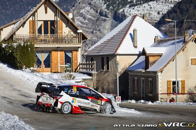Jari-Matti Latvala - Miikka Anttila
85º Rallye Automobile de Montecarlo 2017. Toyota Yaris WRC (A-5852). Clasificado 2º.
Toyota Gazoo Racing WRT

Del 18 al 21 de Enero, Gap - Monaco.
Superficie: asfalto - nieve.

El Rallye constaba de 4 etapas con un total de 11411.85 km de los que 382.65 km divididos en 15 tramos eran cronometrados, (2 de ellos fueron cancelados SS1 Entrevaux - Val-de-Chalvagne - Ubraye de 21,25 km y SS16 Lucéram - Col St-Roch 2 de 5,5 km).

Tomaron la salida 73 equipos, finalizaron 54.

© Attila Szabo

Palabras clave: Toyota;Yaris;WRC;Montecarlo;2017