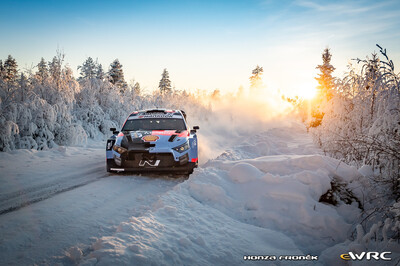Esapekka Lappi - Enni Mälkönen
73º Rally Sweden 2026. Hyundai i20 N Rally1 (ALZ WR 909). Clasificado 6º.
Hyundai Shell Mobis WRT

Del 12 al 15 de Febrero, Umeå.
Superficie: nieve - hielo.

El Rallye constaba de 3 etapas con un total de 1069.44 km de los que 300.66 km divididos en 18 tramos eran cronometrados.

Tomaron la salida 57 equipos.

© Honza Fronek

Palabras clave: Hyundai;Suecia;2026;Rally1