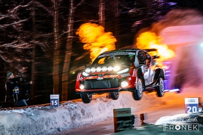 Elfyn Evans - Scott Martin
73º Rally Sweden 2026. Toyota GR Yaris Rally1 (A-7663). Clasificado 1º.
Toyota Gazoo Racing WRT

Del 12 al 15 de Febrero, Umeå.
Superficie: nieve - hielo.

El Rallye constaba de 3 etapas con un total de 1069.44 km de los que 300.66 km divididos en 18 tramos eran cronometrados.

Tomaron la salida 57 equipos.

© Honza Fronek

Palabras clave: Toyotra;Yaris;Suecia;2026;Rally1