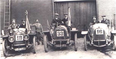 6º Rallye Automobile de Monte-Carlo 1927
Derecha
#16 Hardouin con su Sénéchal, clasificado 25º.

Centro
#33 De Grouchy con su Sizaire Frères (558-P3), clasificado 18º.

Izquierda
#18 Paul Geradts con su Lancia, clasificado 29º.

Celebrado en Enero
Superficie: asfalto - nieve

Se inscribieron 65 equipos, tomaron la salida 52, finalizaron 45.@
Palabras clave: Parque_Cerrado;Montecarlo;1927