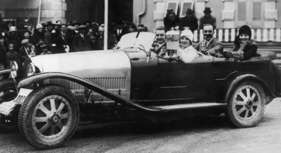 Williams
7º Rallye Automobile de Monte-Carlo 1928. Bugatti 4.3L. Clasificado 29º.

Del 14 al 18 de Enero.
Superficie: asfalto - nieve.

Se inscribieron 77 equipos, tomaron la salida 60, finalizaron 47.@
Palabras clave: Bugatti;Montecarlo;1928;Personajes