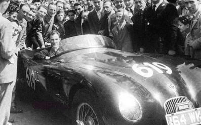 Stirling Moss - Norman Dewis
19 Mille Miglia 1952. Jaguar C-Type. Abandonó.

Organizador: Automobile Club di Brescia.

El 4 de Mayo.
@
Palabras clave: Jaguar;Mille_Miglia;1952