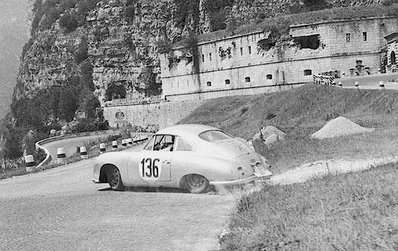 Gilberte Thirion - Max Thirion
15º Rallye International des Alpes 1952. Porsche 356 SL. Abandonó.

Del 11 al 17 de Julio, Marseille - Cortina - Cannes.
Superficie: asfalto.

Desconocemos de cuantos kilómetros tanto totales como cronometrados tenia la prueba.

Tomaron la salida 87 equipos, finalizaron 23.@
Palabras clave: Porsche;Alpes;1952