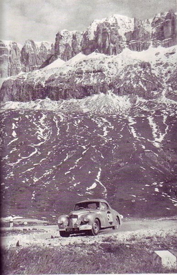 Stirling Moss - John Cutts
17º Rally Coupe del Alpes 1954, Sunbeam Alpine, Clasificado 10º@
Palabras clave: Sunbeam;Alpes;1954