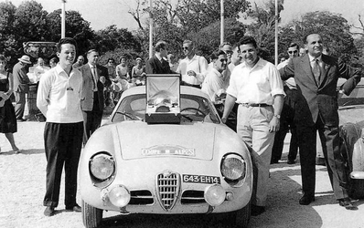 Bernard Consten - Roger de Lageneste
19º Critérium International de la Montagne - Coupe des Alpes 1958. Alfa Romeo Giulietta SZ (643 EN 14). Clasificado 1º.

Del 7 al 12 de Julio, Marseille-Brescia-Les Gets-Marseille.
Superficie: asfalto - tierra.

Tomaton la salida 55 equipos, finalizaron 25.@
Palabras clave: Alfa_Romeo;Alpes;1958