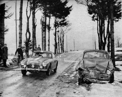 Bonvalot - Bonvalot
28º Rallye Automobile de Monte-Carlo 1959. A.C. Aceca. Abandonó.
(Coche izquierda de la foto)

Del 19 al 25 de Enero, Monaco.
Superficie: asfalto - nieve.

El Rally tenía un total de 3486.00 km incluyendo tramos de enlace.
Desconocemos de cuantos kilómetros cronometrados constaba la prueba.

Se inscribieron 345 equipos, tomaron la salida 322, finalizaron 186.@
Palabras clave: Montecarlo;1959;crash