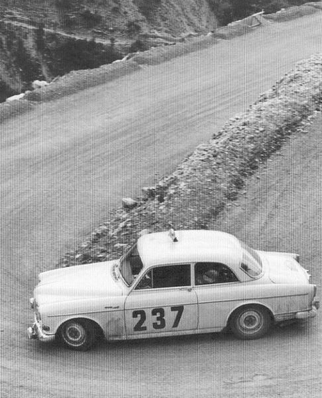 Gunnar Andersson - Walter Karlsson
32º Rallye Automobile de Monte-Carlo 1963. Volvo 122. Clasificado 9º.

Del 20 al 24 de Enero, Monte-Carlo.
Superficie: asfalto - nieve.

Tomaron la salida 296 equipos, finalizaron 96.@

Palabras clave: Volvo;Montecarlo;1963
