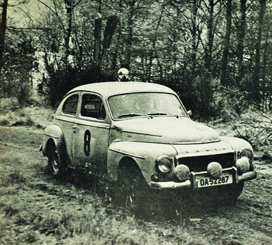 T.Trana - G. Thermanius
13º RAC International Rally of Great Britain 1964. PV 544 (OA 52287). Clasificado 1º.

Del 8 al 12 de Diciembre, London (Kensington).
Superficie: tierra - asfalto.

El Rally tenia un total de 232.40 km cronometrados divididos en 60 tramos especiales (9 de ellos fueron cancelados SS6, SS7, SS8, SS53; SS54, SS55, SS58, SS59, SS60).

Tomaron la salida 158 equipos, finalizaron 89.
@
Palabras clave: Volvo;Gran_Bretaña;1964;RAC_Rally