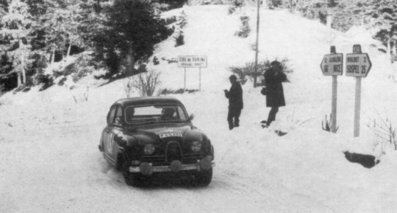 Erik Carlsson - Gunnar Palm
33º Rallye Automobile de Monte-Carlo 1964. Saab 96 Sport (P 44301). Clasificado 3º.

Del 18 al 21 de Enero, Monte Carlo.
Superficie: asfalto - nieve.

Se inscribieron 306 equipos, tomaron la salida 299, finalizaron 163.@
Palabras clave: Erik_Carlsson;Saab;Montecarlo;1964;Parque_Cerrado;nieve