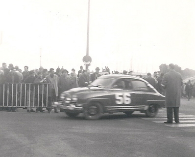 Pat Moss-Carlsson - Ursula Wirth
33º Rallye Automobile de Monte-Carlo 1964. Saab 96 Sport (P 44302). Clasificada 5ª y 1ª en Copa de Damas.

Del 18 al 21 de Enero, Monte Carlo.
Superficie: asfalto - nieve.

Se inscribieron 306 equipos, tomaron la salida 299, finalizaron 163.@
Palabras clave: Pat_Moss-Carlsson;Saab;Montecarlo;1964;Mujeres;Womens