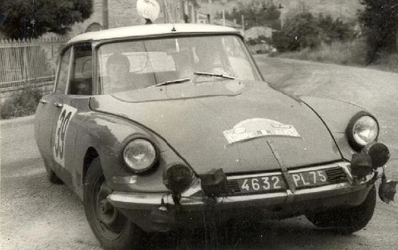 Jean-Claude Ogier - Lucette Pointet
25º Coupe des Alpes 1964. Citröen DS19 (4632 PL75). Clasificado 10º.

Del 22 al 27 de Junio, Marseille - Grenoble - Monte-Carlo.
Superficie: asfalto.

La prueba constaba 10 tramos cronometrados.
Incluyendo tramos de enlace y cronometrados tenía un total de 3412.00 km.

Tomaron la salida 73 Equipos, finalizaron 25.@
Palabras clave: Citroen;Alpes;1964