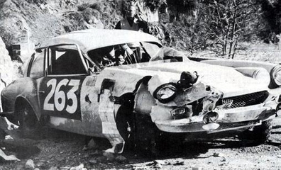 Georges Parkes - Arthur Senior
31º Rallye Automobile Monte-Carlo 1964. Reliant Sabre 6. Abandonó por accidente.

Del 18 al 21 de Enero, Monte Carlo.
Superficie: asfalto - nieve.

Se inscribieron 306 equipos, tomaron la salida 299, finalizaron 163.@
Palabras clave: Georges_Parkes;Arthur_Senior;Montecarlo;1964;crash