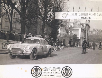 Georges Parkes - Arthur Senior
31º Rallye Automobile Monte-Carlo 1964. Reliant Sabre 6. Abandonó por accidente.

Del 18 al 21 de Enero, Monte Carlo.
Superficie: asfalto - nieve.

Se inscribieron 306 equipos, tomaron la salida 299, finalizaron 163.@
Palabras clave: Georges_Parkes;Arthur_Senior;Reliant_Sabre;Montecarlo;1964