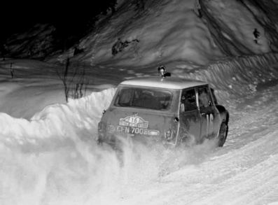 John Henry La Trobe - David Bailey
34º Rallye Automobile de Monte-Carlo 1965. Austin Mini Cooper S (CFN 700B). Clasificado 34º

Del 16 al 25 de Enero, Monte-Carlo.
Superficie: asfalto - nieve.

Se inscribieron 275 equipos, tomaron la salida 237, finalizaron 35.@
Palabras clave: Mini;Montecarlo;1965;Nieve