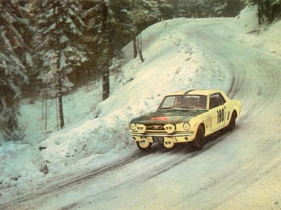 Raphael Geminiani - Jacques Anquetil
34º Rallye Automobile de Monte-Carlo 1965. Ford Mustang. Abandonó.

Del 16 al 25 de Enero, Monte-Carlo.
Superficie: asfalto - nieve.

Se inscribieron 275 equipos, tomaron la salida 237, finalizaron 35.@
Palabras clave: Ford;Mustang;Montecarlo;1965;nieve