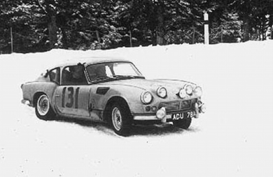 Tery Hunter - Patrick Lier
34º Rallye Automobile de Monte-Carlo 1965. Triumph Spitfire (ADU 7B). Abandonó.

Del 16 al 25 de Enero, Monte-Carlo.
Superficie: asfalto - nieve.

Se inscribieron 275 equipos, tomaron la salida 237, finalizaron 35.@
Palabras clave: Triumph;Montecarlo;1965;nieve