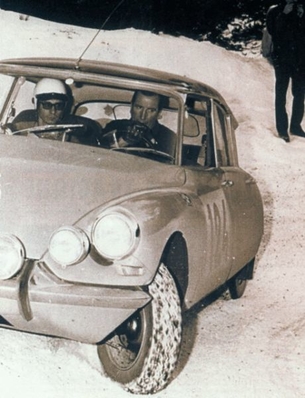 Henri J. Marang - Didier Nithart
36º Rallye Automobile de Monte-Carlo 1967. Citröen DS 21. Clasificada 36º.

Del 14 al 20 de Enero, Monaco.
Superficie: asfalto - nieve.

Se inscribieron 221 equipos, tomaron la salida 195, finalizaron 92.@
Palabras clave: Citroen;DS21;Montecarlo;1967;nieve