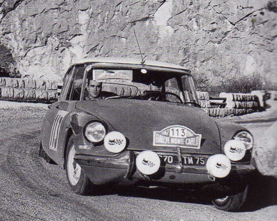 Jean-Claude Ogier - Bruno Pompanon
36º Rallye Automobile de Monte-Carlo 1967. Citröen DS 21 (9670 TM 75). Clasificado 64º.

Del 14 al 20 de Enero, Monaco.
Superficie: asfalto - nieve.

Se inscribieron 221 equipos, tomaron la salida 195, finalizaron 92.@
Palabras clave: Citroen;DS;Montecarlo;1967