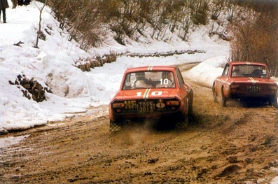 11º Rally San Remo 1969
Dos Lancia Fulvia 1.6 Coupé HF de:

#10 de Sandro Munari - John Davenport, abandonó por la dirección del coche.

#9 Arnaldo Cavallari - Dante Salvay, clasificado 6º.

Del 5 al 9 de Marzo, Sanremo
Superficie: tierra - nieve.

El Rally constaba de 97.70 km cronometrados divididos en 15 tramos especiales (uno de ellos fue cancelado SS14).

Tomaron la salida 89 equipos, finalizaron 26.
@
Palabras clave: Sandro_Munari;Lancia;Fulvia;Coupe;Sanremo;1969;Nieve