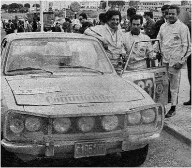 C.R. Zicavo - A.J. Specos - AA. Verna
Daily Mirror London-Mexico World Cup Rally 1970. Peugeot 504. Abandonó, desconocemos el motivo.

Del 19 de Abril al 27 de Mayo, Londres - Mexico.
Superficie: tierra - asfalto.

ITINERARIO:
Reino Unido, Francia, Alemania Occidental, Austria, Hungría, Yugoslavia, Bulgaria, regreso a Yugoslavia, Italia, Sur de Francia, España, Portugal.
REINICIO:
Brasil, Uruguay, Argentina, Chile, regreso a Argentina, Bolivia, Perú, Ecuador, Colombia, Panamá, Costa Rica, Nicaragua, Honduras, El Salvador, Guatemala y México.

La prueba constaba de 29 tramos especiales con un total de 25.750.00 km incluyendo los tramos de enlace.

Tomaron la salida 96 equipos, finalizaron 26.
@
Palabras clave: ;Londres-Mexico;Peugeot;1970