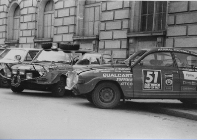 Bert Jennings - Colin Taylor
Daily Mirror London-Mexico World Cup Rally 1970. Saab V4. Abandonó, desconocemos el motivo.

Del 19 de Abril al 27 de Mayo, Londres - Mexico.
Superficie: tierra - asfalto.

ITINERARIO:
Reino Unido, Francia, Alemania Occidental, Austria, Hungría, Yugoslavia, Bulgaria, regreso a Yugoslavia, Italia, Sur de Francia, España, Portugal.
REINICIO:
Brasil, Uruguay, Argentina, Chile, regreso a Argentina, Bolivia, Perú, Ecuador, Colombia, Panamá, Costa Rica, Nicaragua, Honduras, El Salvador, Guatemala y México.

La prueba constaba de 29 tramos especiales con un total de 25.750.00 km incluyendo los tramos de enlace.

Tomaron la salida 96 equipos, finalizaron 26.
@
Palabras clave: ;Londres-Mexico;Saab;1970
