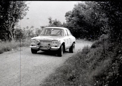 Jean-François Piot - Jim Porter
31º Coupe des Alpes 1971. Ford Escort MKI RS1600 (LVX 94 IJ). Clasificado 3º.

Del 25 al 26 de Junio, Uriage-Marseille.
Superficie: asfalto.

La prueba tenia un total de 1420.00 km de los que 800.00 km eran cronometrados.

No sabemos cuantos equipos tomaron la salida, finalizaron 36.@
Palabras clave: Ford;Alpes;1971