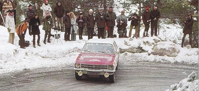 Jean Ragnotti - Pierre Thimonier
41º Rallye Automobile de Monte-Carlo 1972. Opel Ascona 1.9 (1970 XT 75). Clasificado 9º.

Del 21 al 28 de Enero, Monte-Carlo.
Superficie: asfalto - nieve.

El Rally constaba de 2 etapas y 437.50 km cronometrados divididos en 16 tramos especiales.

Se inscribieron 299 equipos, tomaron la salida 264, finalizaron 40.@
Palabras clave: ;Opel;Ascona;Montecarlo;1972