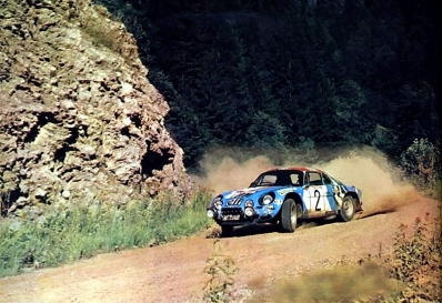Bernard Darniche - Alain Mahé
44º Österreichische Alpenfahrt 1973. Renault-Alpine A110 1800 (6886 HM 76). Clasificado 2º.

Del 12 al 14 de Septiembre, Baden, Austria.
Superficie: tierra.

El Rallye tenia un total de 2,314.50 km de los que 324,50 km divididos en 31 tramos eran especiales (2 de ellos fueron cancelados, SS2 y SS22).

Se inscribieron 97 equipos, tomaron la salida 97, finalizaron 25.@
Palabras clave: ;Austria;Renault;Alpine;A110;1973