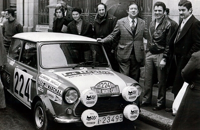Estanislao Reverter - Antonio Freire
42º Rallye Automobile de Monte-Carlo 1973. BMC Mini 1275 GT (OR 23495).
Abandonaron junto con mas de 100 equipos en SS4 Burzet de 50.00 km.

El tramo de Le Burzet estaba cortado por el temporal y en vez de darles un recorrido alternativo, los eliminaron.
Prometieron devolver las inscripciones pero todaví­a estan esperando...

Del 19 al 26 de Enero, Monte-Carlo.
Superficie: asfalto - nieve - hielo.

El Rally tenia un total de 4800 km de los que 456.50 km divididos en 18 tramos eran especiales, (2 ellas fueron canceladas SS10 Col de la Porte de 18.25 Km y SS11 La Cabanette de 18.25Km).

Tomaron la salida 278 equipos, finalizaron 51.@
Palabras clave: Estanislao_Reverter;Montecarlo;Mini;Cooper;1973