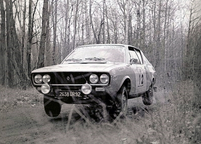 Jean-Luc Therier - Christian Delferrier
26º Press-on-Regardless Rally 1974. Renault 17 Gordini (2638 DR92). Clasificado 1º.

Del 30 de Octubre al 3 de Noviembre, Marquette, Michigan, EE.UU.
Superficie: tierra.

El Rally tenia un total de 997.54 Km de los que 464.55 Km divididos en 51 tramos eran de especiales (254.08 km fueron cancelados, un total de 16 tramos).

Se inscribieron 68 equipos, tomaron la salida 64, finalizaron 29.@
Palabras clave: ;Renault;Gordini;USA;1974