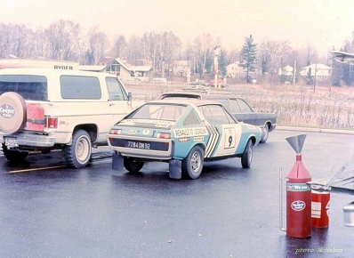 Jean-Pierre Nicolas - Geraint Phillips
26º Press-on-Regardless Rally 1974. Renault 17 Gordini (7784 DW 92). Clasificado 3º.

Del 30 de Octubre al 3 de Noviembre, Marquette, Michigan, EE.UU.
Superficie: tierra.

El Rally tenia un total de 997.54 Km de los que 464.55 Km divididos en 51 tramos eran de especiales (254.08 km fueron cancelados, un total de 16 tramos).

Se inscribieron 68 equipos, tomaron la salida 64, finalizaron 29.@
Palabras clave: ;Renault;Gordini;USA;1974;Parque_Cerrado