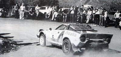 Raffaele (Lele) Pinto - Arnaldo Bernacchini
18º Rally de Sanremo 1976. Lancia Stratos HF (TO L64137). Clasificado 3º.

Del 6 al 9 de Octubre, Sanremo, Imperia, Liguria, Italia.
Superficie: asfalto.

El Rally tenia un total de 1509 km de los que 780 Km divididos en 36 tramos eran especiales, (2 de ellos fueron cancelados SS9 y SS30).

Tomaron la salida 133 equipos, finalizaron 68.@
Palabras clave: Raffaele_Pinto;Lancia;Stratos;Sanremo;1976