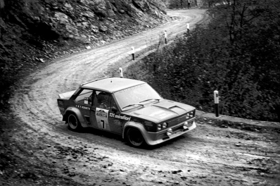 Fulvio Bacchelli - Francesco Rossetti
18º Rallye Sanremo 1976. Fiat 131 Abarth (TO N92970). Abandonó por accidente.

Del 6 al 9 de Octubre, Sanremo, Imperia, Liguria, Italia.
Superficie: asfalto.

El Rally tenia un total de 1509 km de los que 780 Km divididos en 36 tramos eran especiales (2 de ellos fueron cancelados SS9 y SS30).

Tomaron la salida 133 equipos, finalizaron 68.@
Palabras clave: ;Rossetti;Fiat_131_Abarth;Sanremo;1976