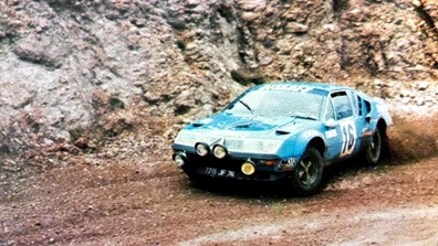 Jean Ragnotti - Jacques Jaubert
23º Acropolis Rally 1976. Renault-Alpine A310 V6 (7715 JF 76). Abandonó por la suspensión del coche en SS38.
Ecurie Gitanes

Del 22 al 28 de Mayo, Atenas, Grecia.
Superficie: tierra.

El Rally tenia un total de 2635 km de los que 716.00 km divididos en 51 tramos eran especiales (5 de ellos fueron cancelados SS7, SS18, SS19, SS20, SS21).

Tomaron la salida 126 equipos, finalizaron 34.@
Palabras clave: Renault;Alpine;Grecia;A310;1976;Acropolis