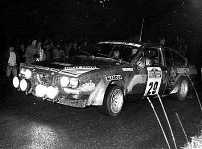 Orlando dall Ava - Alberto Russo
19º Rallye Sanremo 1977. Alfa Romeo Alfetta GT. Clasificado 9º.
Jolly Club

Del 4 al 8 de Octubre, Sanremo, Liguria, Imperia, Italia.
Superficie: asfalto.

El Rally tenia un total de 1608 km de los que 867.35 km divididos en 33 tramos eran especiales, (3 de ellas fueron canceladas SS18 Melogno 2 de 15.30 Km, SS19 Giovetti 2 de 11.50 Km y SS20 Quazzo 2 de 11.90 Km).

Tomaron la salida 133 equipos, finalizaron 38.@
Palabras clave: Alfa_Romeo;Alfetta;Sanremo;1977