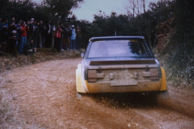 Antonio Zanini Sans - Juan-Jose Petisco
26º Rally Costa Brava 1978. Fiat 131 Abarth (B-9903-R-2). Clasificado 2º.
Debut de los Fiat 131 del Equipo Seat.
Del 17 al 19 de Febrero.
Superficie: asfalto - tierra con 339.40 km cronometrados.
Tomaron la salida 88 equipos, finalizaron 25.

PHOTO de Joan Claparols.@@
Palabras clave: ;Juan-Jose_Petisco;Fiat;Abarth;Costa_Brava;Catalunya;1978;Debut