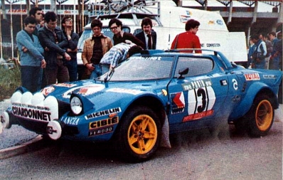 Bernard Darniche - Alain Mahe
12º Rallye de Portugal Vinho do Porto 1978. Lancia Stratos HF (TO N14329). Abandonó al ser excluído (llegó fuera de tiempo OTL) despues de SS13 Afife 1 de 15.60 km.
Chardonnet

Del 19 al 23 de Abril, Estoril, Portugal.
Superficie: asfalto - tierra.

El Rally tenia un total de 2504 km de los que 627 km divididos en 46 tramos eran especiales.

Tomaron la salida 112 equipos, finalizaron 20.@
Palabras clave: Lancia;Stratos;Portugal;1978;Parque_Cerrado