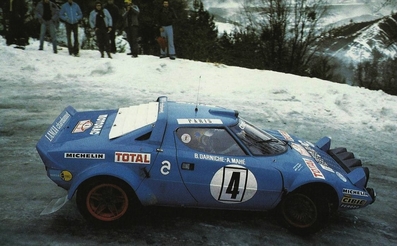 Bernard Darniche - Alain Mahé
47º Rallye Automobile de Monte-Carlo 1979. Lancia Stratos HF (TO R06880). Clasificado 1º.
Team Chardonnet

Del 20 al 26 de Enero, Monte-Carlo.
Superficie: asfalto - nieve - hielo.

El Rally tenia un total de 2554.00 km de los que 619.00 km divididos en 30 tramos eran especiales (1 de ellos fue cancelado SS13 St Barthelemy de 19 Km).

Se inscribieron 255 equipos, tomaron la salida 233, finalizaron 84.@
Palabras clave: Lancia;Stratos;Montecarlo;1979