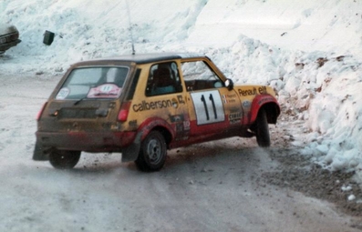Jean Ragnotti - Jean-Marc Andrie
47º Rallye Automobile de Monte-Carlo 1979. Renault 5 Alpine (5238 JV 76). Clasificado 11º.
Del 20 al 26 de Enero, Monte-Carlo.
Superficie: asfalto - nieve.
El Rally tenia un total de 4840 km de los que 619 km divididos en 30 tramos, eran especiales (1 de ellos fue cancelado SS13 St Barthelemy de 19 Km).
Se inscribieron 255 equipos, tomaron la salida 233, finalizaron 84.@
Palabras clave: ;Renault;R5;Alpine;Montecarlo;1979;nieve