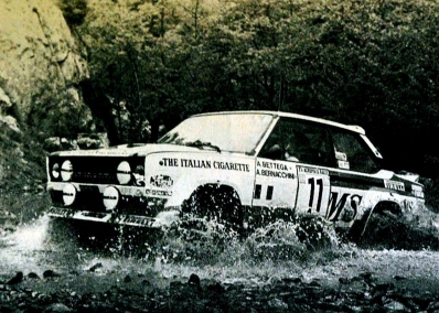 Attilio Bettega - Arnaldo Bernacchini
27º Acropolis Rally 1980. Fiat 131 Abarth (TO-P35975). Clasificado 8º.

Del 26 al 29 de Mayo, Atenas, Grecia.
Superficie: tierra.

El Rally tenia un total de 2743.86 km de los que 964 km divididos en 56 tramos eran especiales, (una de ellas fue cancelada SS55 Railway de 9,20 Km).

Se inscribieron 154 equipos, tomaron la salida 148, finalizaron 37.@
Palabras clave: ;Fiat;Abarth;Acropolis;Grecia;1980