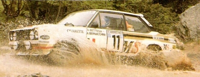Attilio Bettega - Arnaldo Bernacchini
27º Acropolis Rally 1980. Fiat 131 Abarth (TO-P35975). Clasificado 8º.

Del 26 al 29 de Mayo, Atenas, Grecia.
Superficie: tierra.

El Rally tenia un total de 2743.86 km de los que 964 km divididos en 56 tramos eran especiales, (una de ellas fue cancelada SS55 Railway de 9,20 Km).

Se inscribieron 154 equipos, tomaron la salida 148, finalizaron 37.@
Palabras clave: ;Fiat;Abarth;Acropolis;Grecia;1980