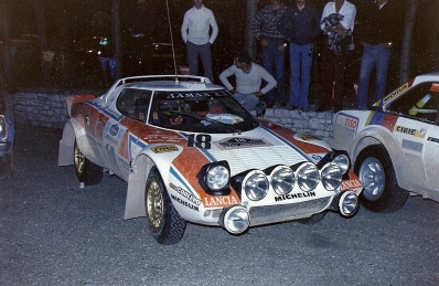 Tassos Livieratos "Siroco" - Emmanouel (Manólis)
27º Acropolis Rally 1980. Lancia Stratos HF. Clasificado 9º.

Del 26 al 29 de Mayo, Atenas, Grecia.
Superficie: tierra.

El Rally tenia un total de 2743.86 km de los que 964 km divididos en 56 tramos eran especiales, (una de ellas fue cancelada SS55 Railway de 9,20 Km).

Se inscribieron 154 equipos, tomaron la salida 148, finalizaron 37.@
Palabras clave: Lancia;Stratos;Acropolis;Grecia;1980